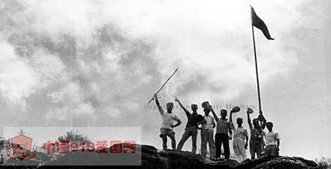 1970年9月4日，《中国时报》记者一行登上钓鱼岛实地采访。